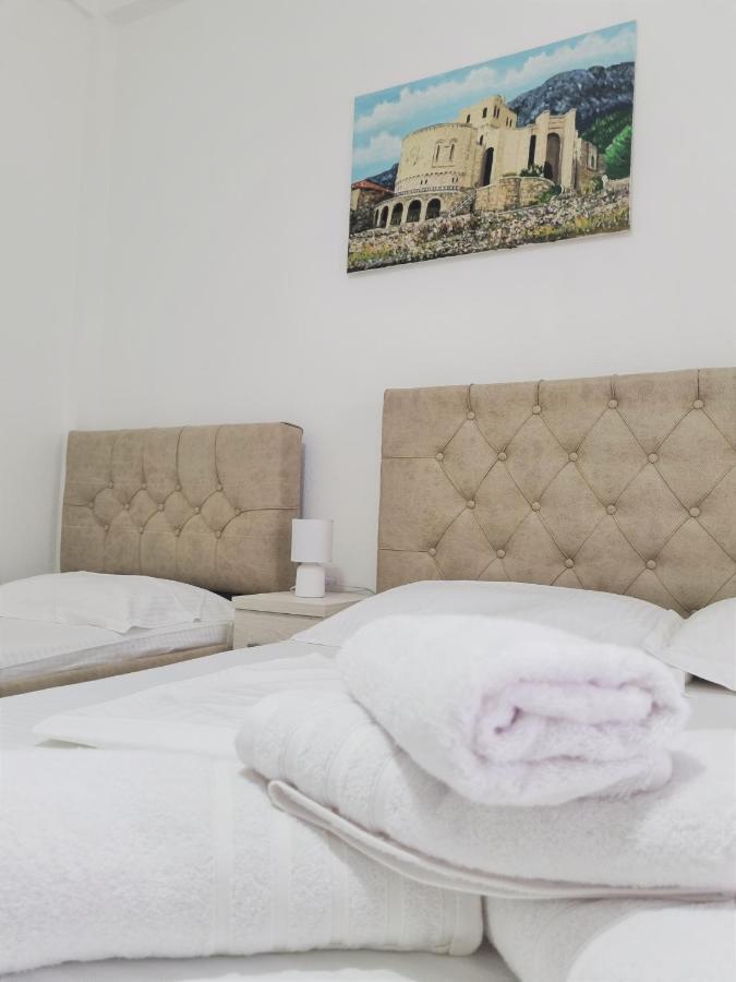 Hotel My Holiday House à Durrës Extérieur photo